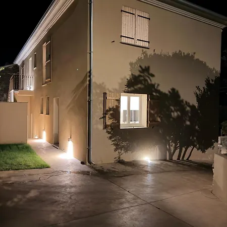 דירה Appartement De Standing Plage Riviere Et Jardin *